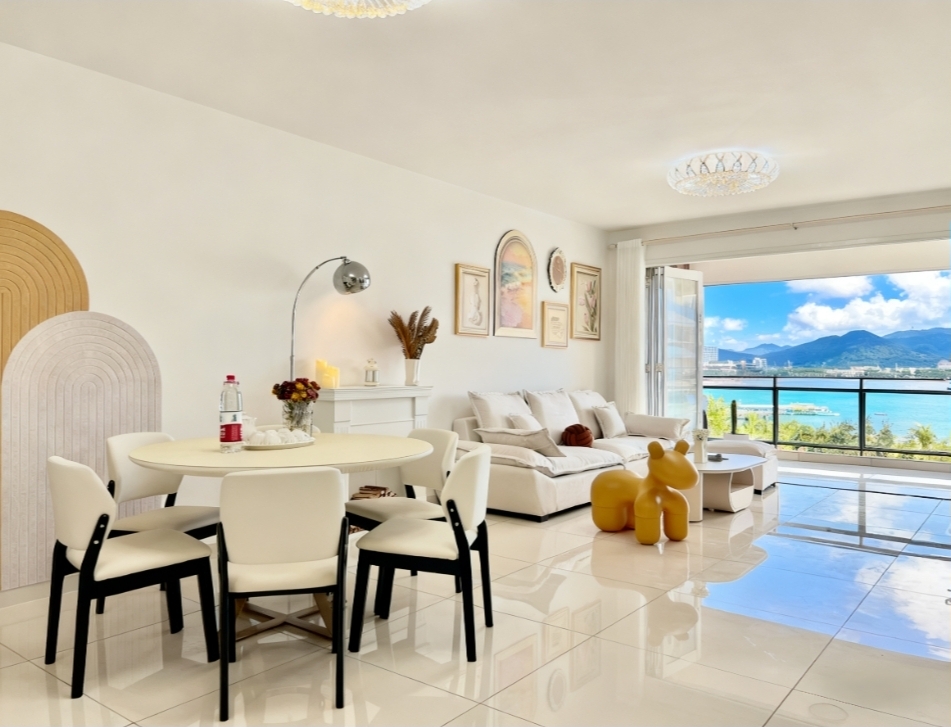 DADONGHAI | 170㎡ Four-Bedroom Oceanview Retreat — Light Luxury Cream Style for Family & Group Stays in Sanya